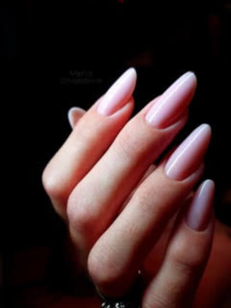 Unghie gel effetto leopardo-interno realizzate con tecnica di onicotecnica realizzato da Silvia Vaccarin presso il nostro studio Opal Tattoo a Udine